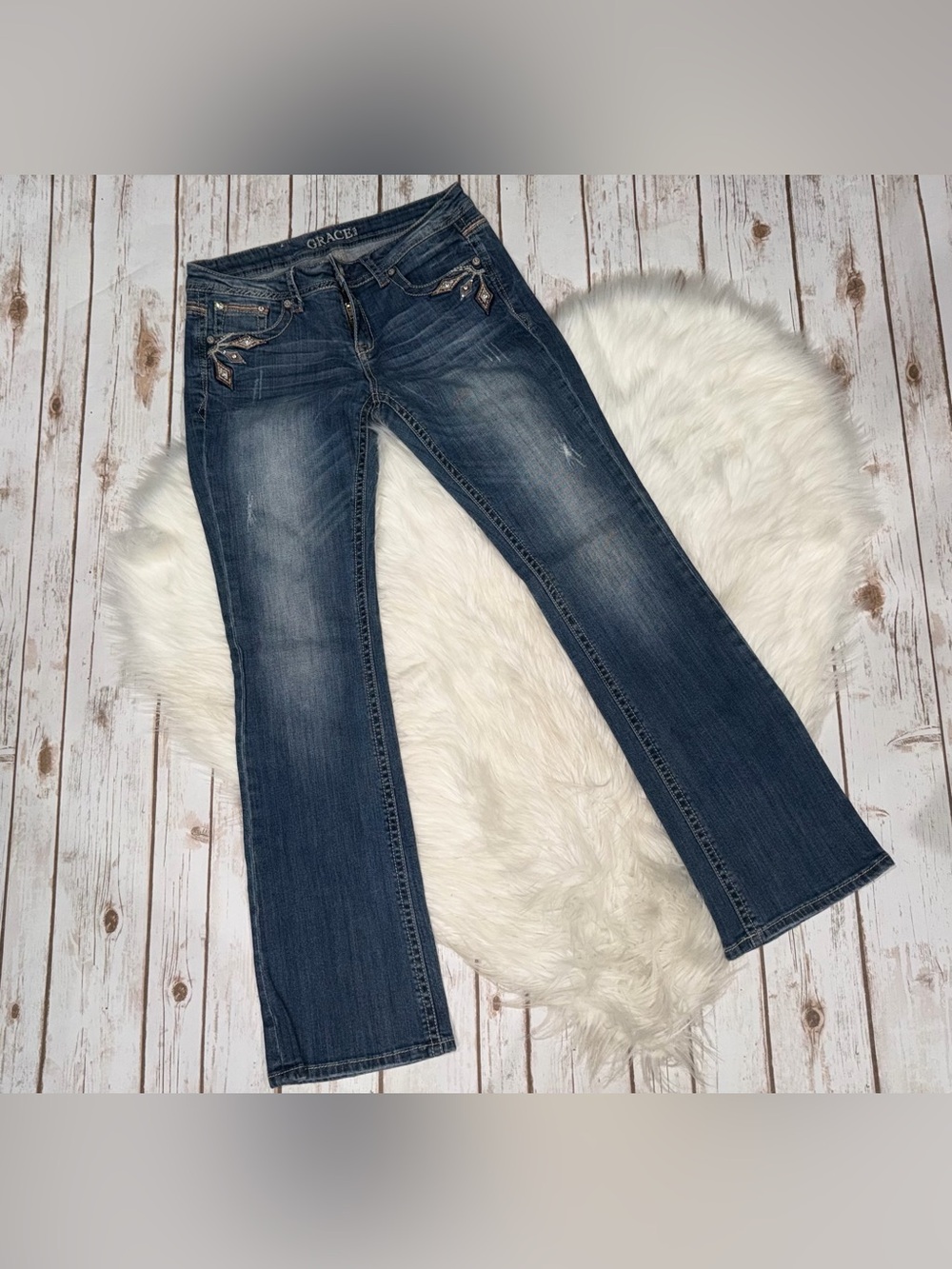 Grace In La Embroidered Jeans Size 31